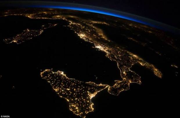 Olaszország az űrből