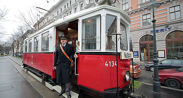 Síneken gördülő étterem Bécsben