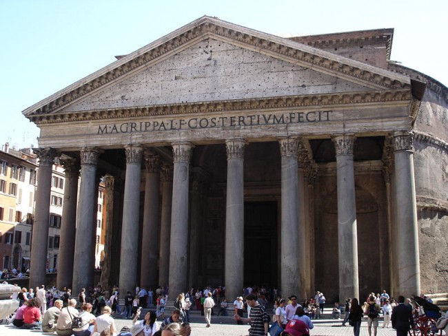 Titkos ókori folyosó a római Pantheon alatt