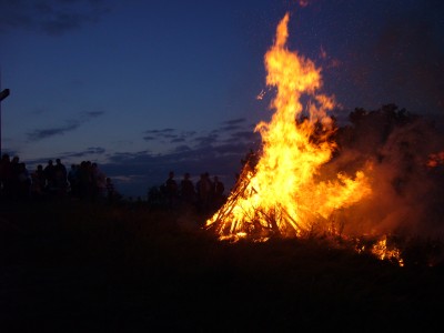 Lángolnak a hegyek