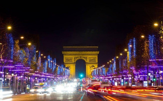 Különlges lesz a szilveszter a Champs-Elysées-n