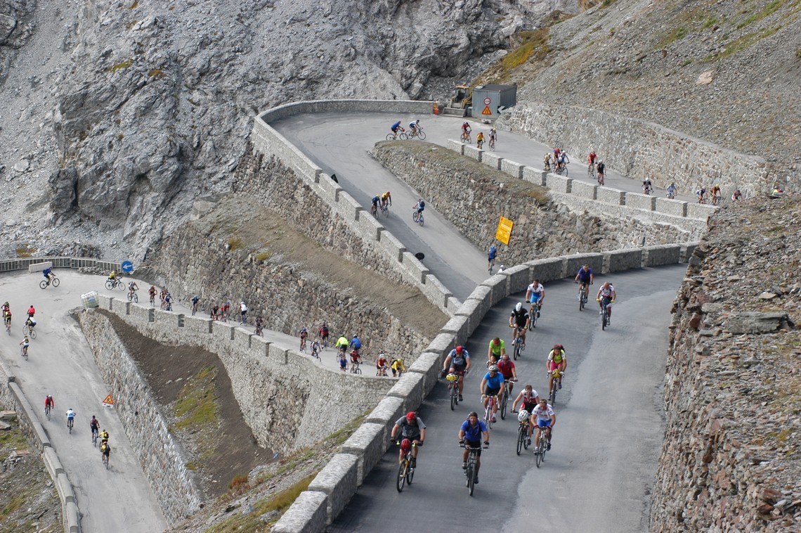 Szardínián rajtol a 100. Giro d