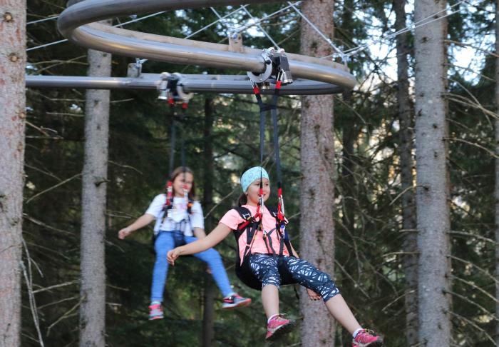 450 m hosszú szabad repülés Ramsau am Dachstein új attrakciója
