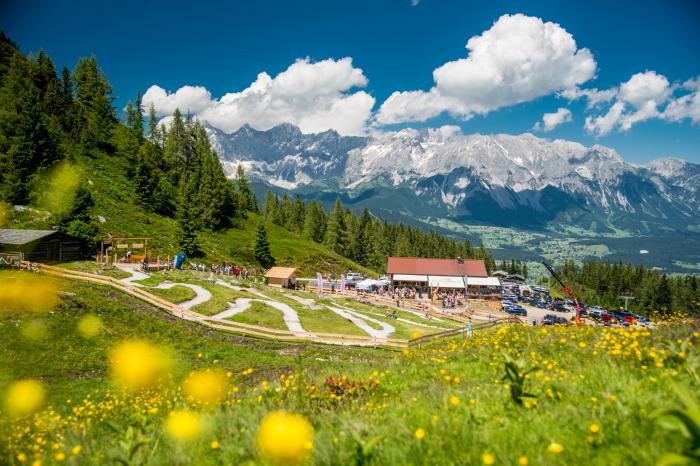Ausztria legnagyobb mountainbike játszótere nyílt meg a Dachsteinon