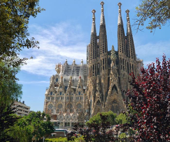 4 év múlva a Sagrada Família lesz Barcelona legmagasabb épülete 