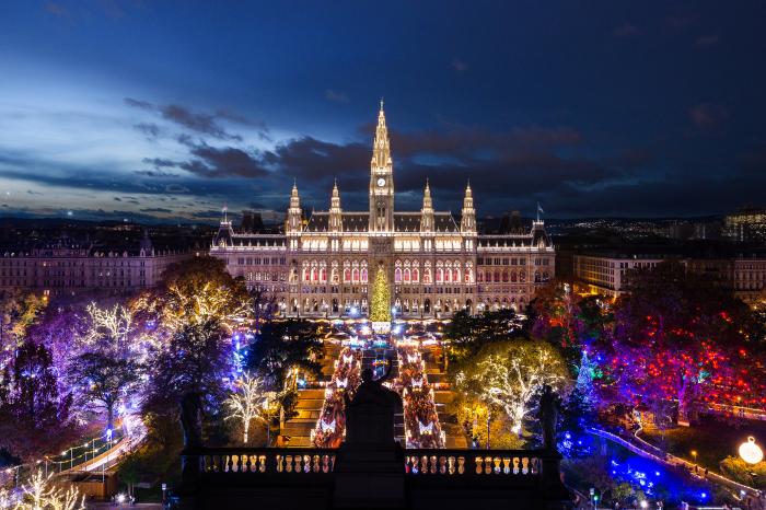 Nemsokára nyit Bécs leghíresebb karácsonyi vására