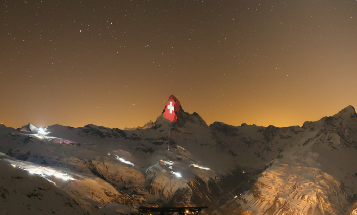 Koronavírus: A megvilágított Matterhorn a remény jele lett