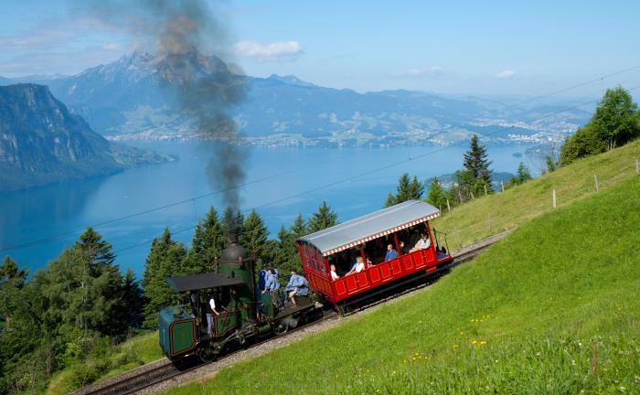 150 éve érte el Európa legrégebbi hegyi vasútja Svájc legszebb panorámájú hegyét