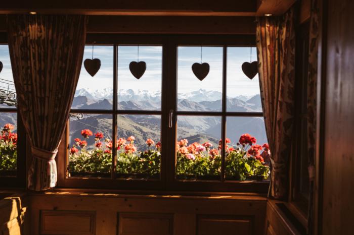 Grandhotelek az Alpokban: óceánjárók a gyönyörű hegyvidéki tájban