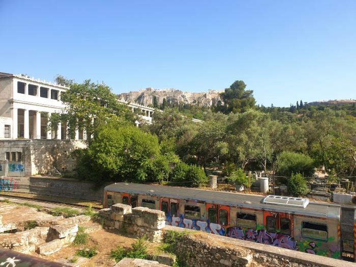 Ennek minden utazó örülni fog: Új metrót avattak Athénban, gyorsabb lett az út a tengerhez