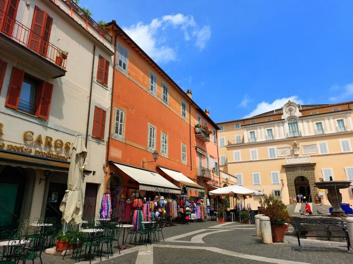 Castel Gandolfóban nyaral XIV. Leó pápa, a város nagyon várja a turistákat