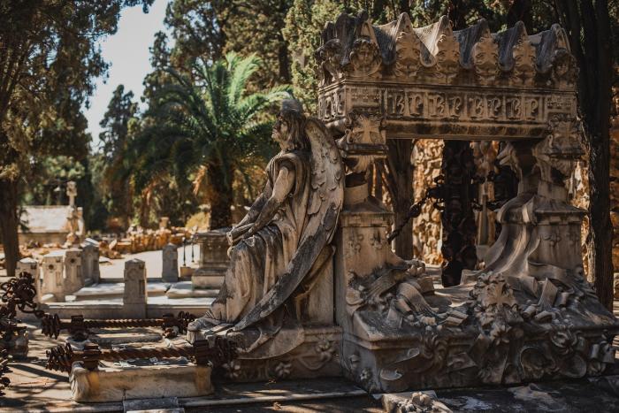 Barcelona napellenzőkkel küzd a hőség ellen
