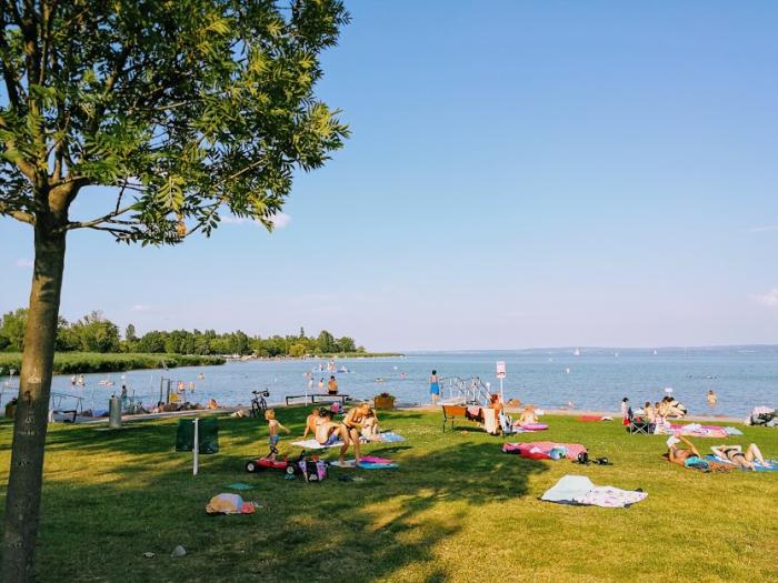 Kiderült, idén mennyibe kerül itthon a strandolás