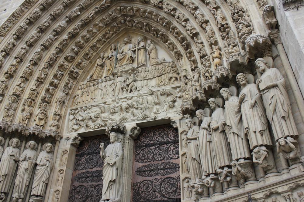 Hubert Hudson spell roll A párizsi Notre Dame - Hetedhétország